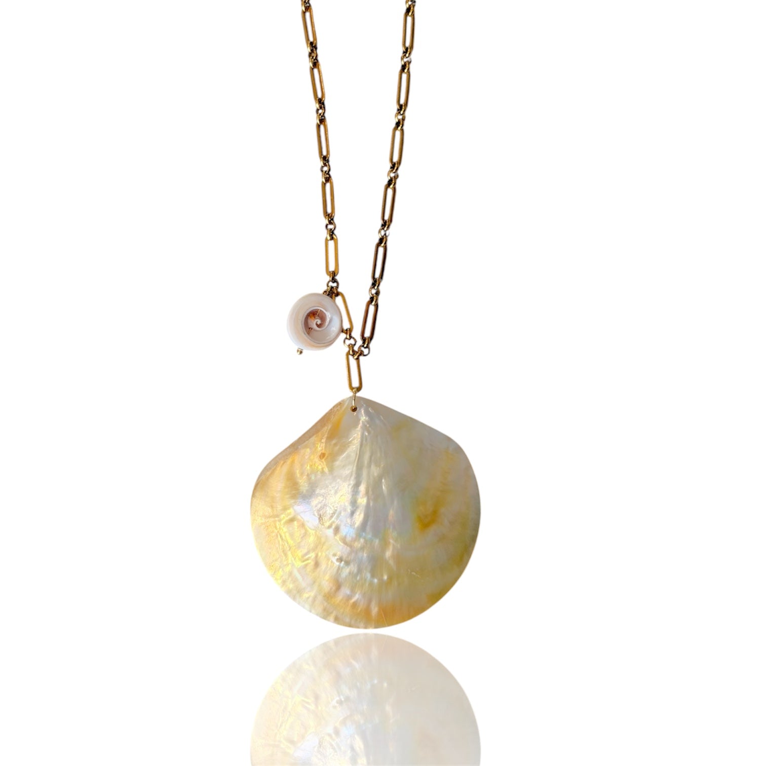 Collana GOLDEN SUNSET SHELL ★𝒮𝓉𝓎𝓁𝒾𝓏ℯ 𝓈𝓉𝓊𝒹𝒾ℴ