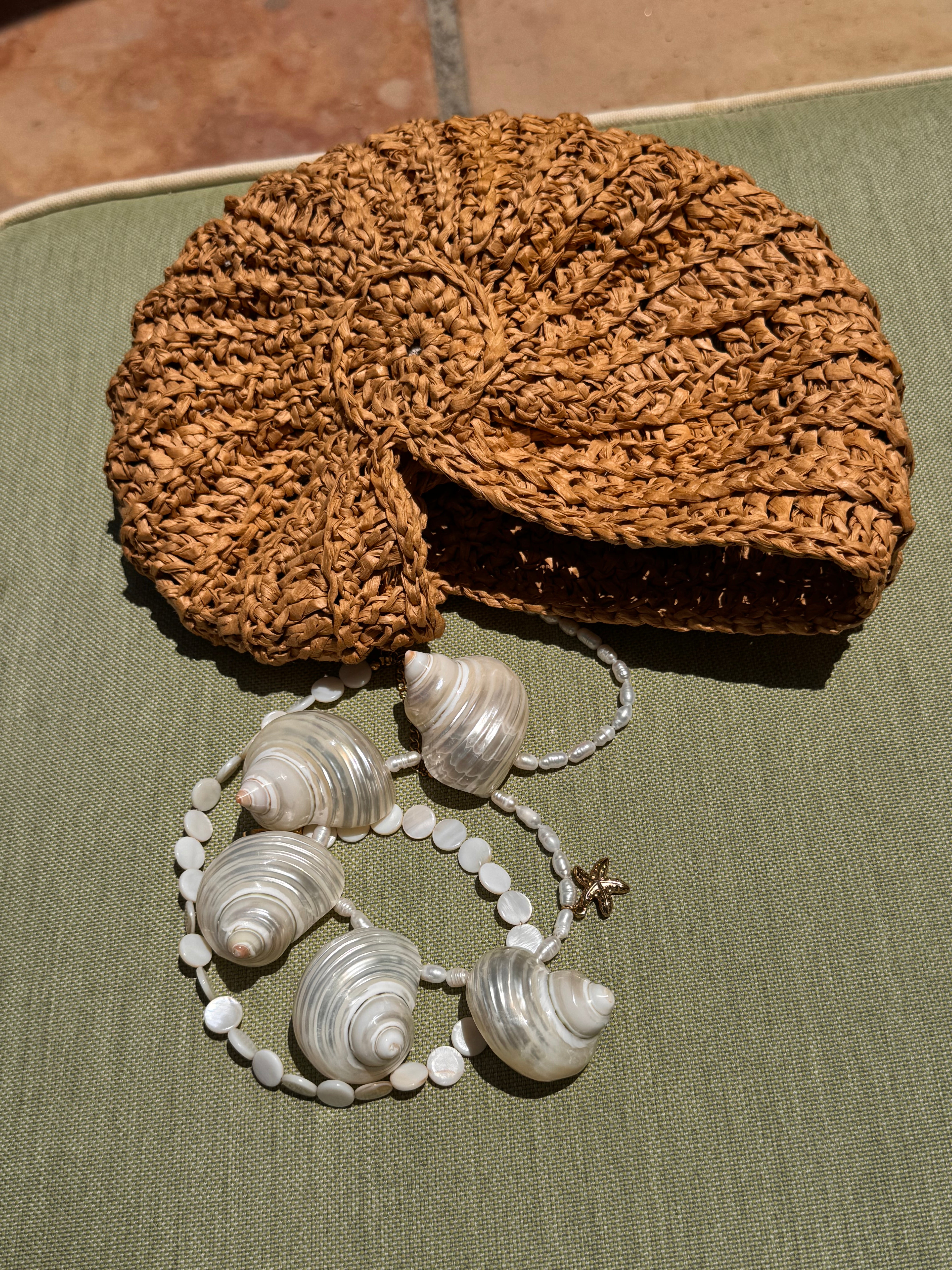 Collana Exclusive Shells Malága