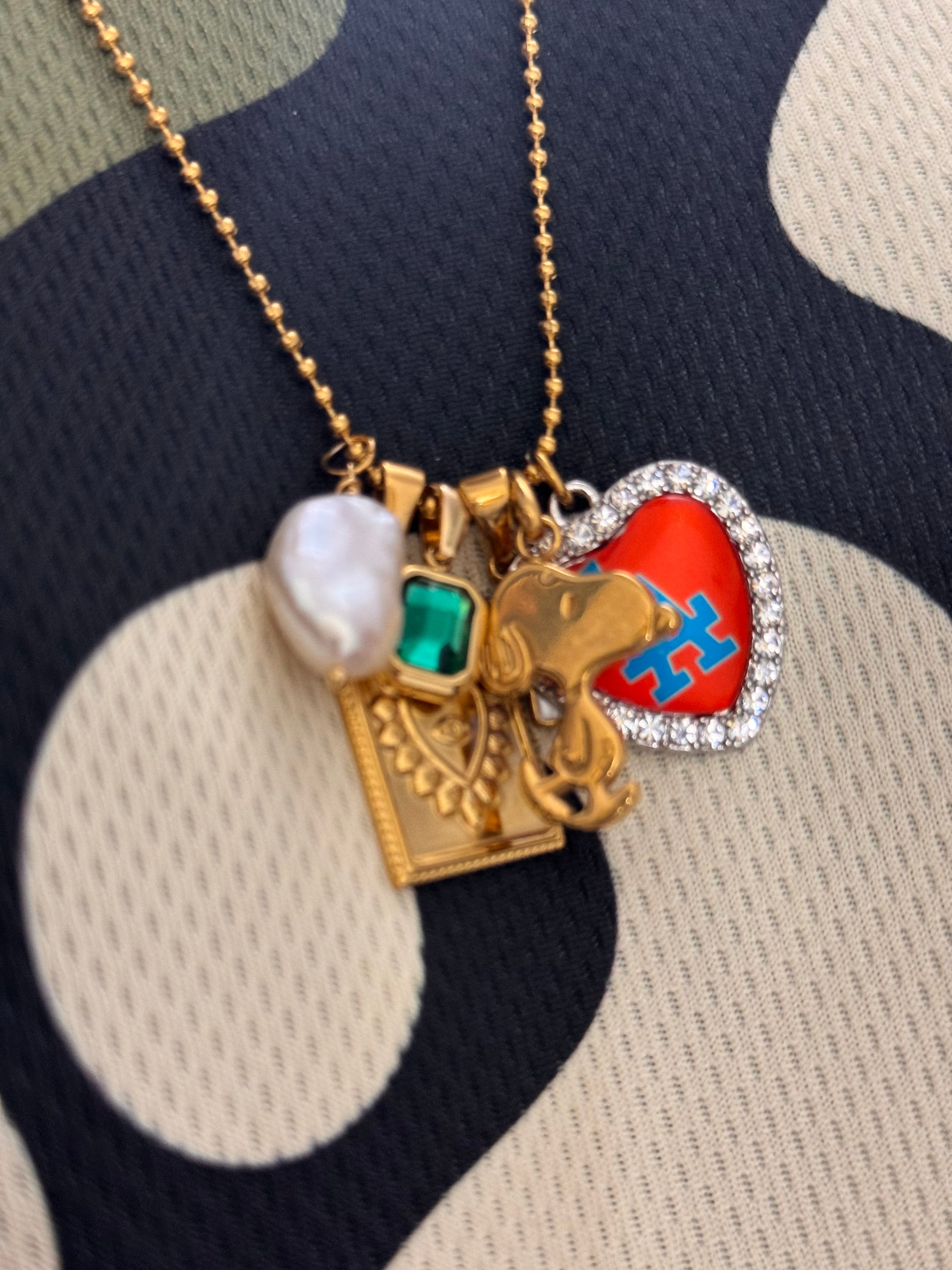 Ciondolo   SACRED HEART vintage