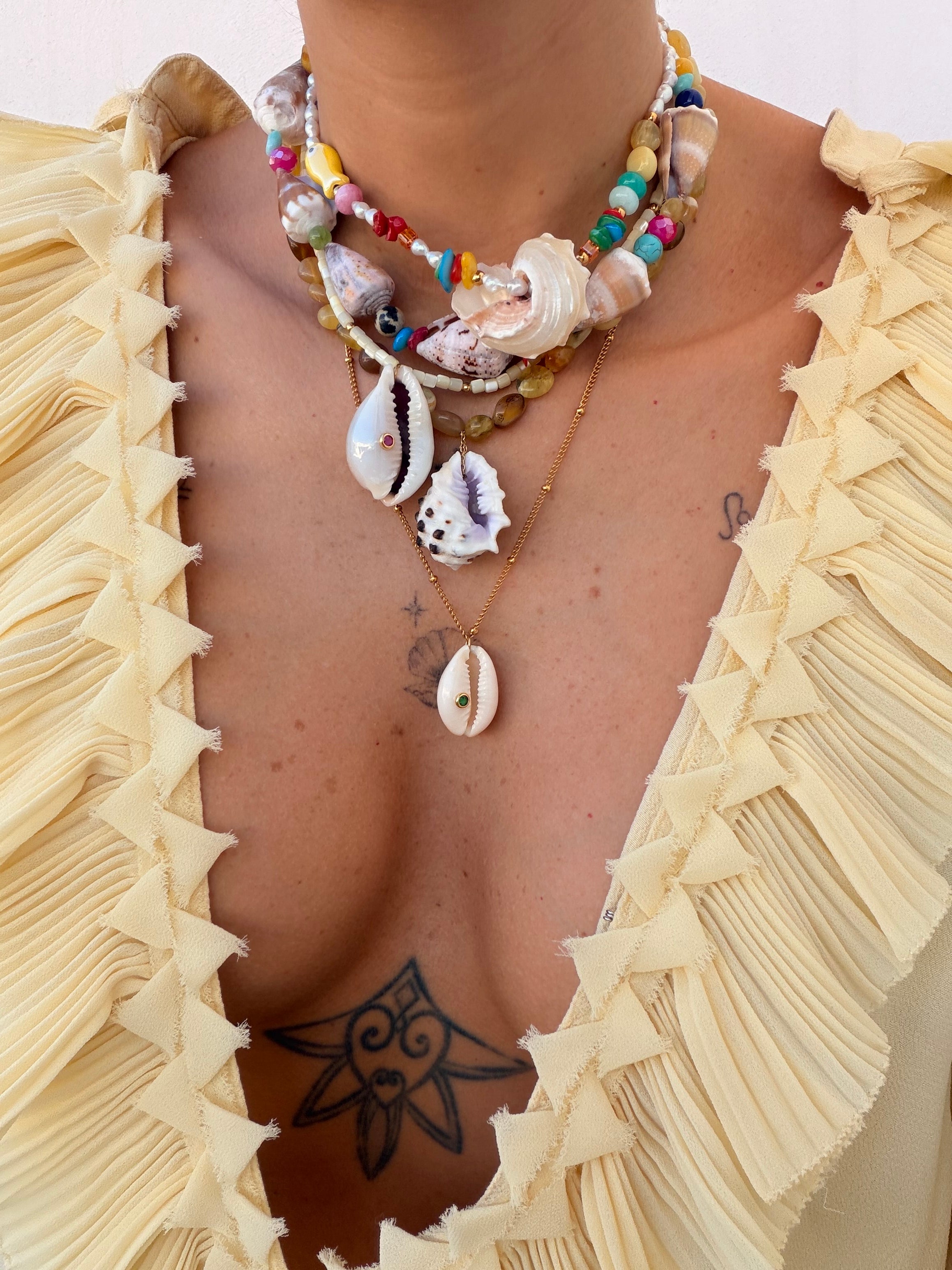 Collana  IVORY SHELL RUBY ★𝒮𝓉𝓎𝓁𝒾𝓏ℯ 𝓈𝓉𝓊𝒹𝒾ℴ