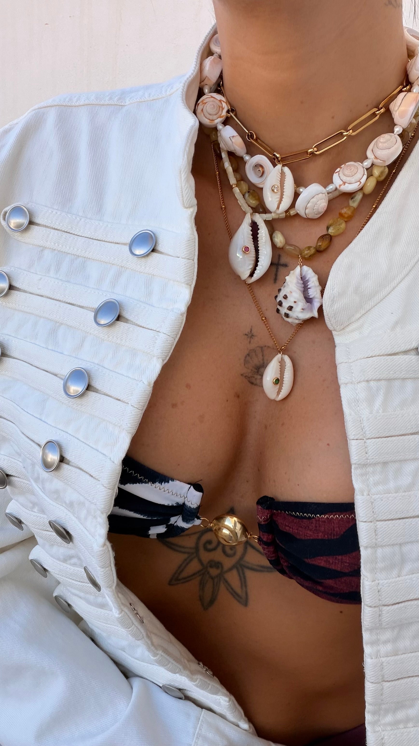 Collana  IVORY SHELL RUBY ★𝒮𝓉𝓎𝓁𝒾𝓏ℯ 𝓈𝓉𝓊𝒹𝒾ℴ